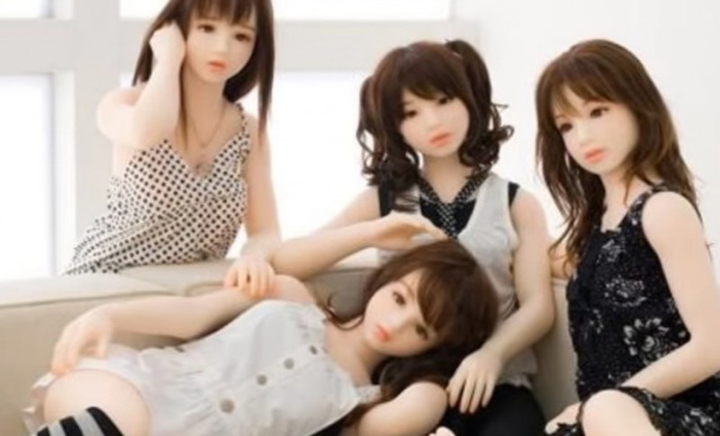 bup-be-tinh-duc-bom-hoi-2